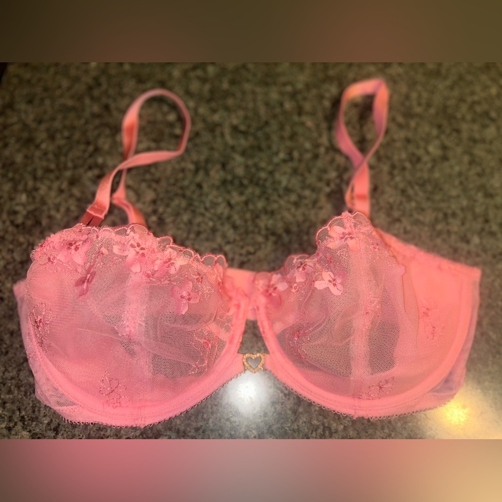 Victoria Secret Unlined Pink Lace Bra 36D